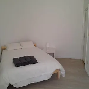 1 Bedroom Sleeps 4 Apartment Brussels