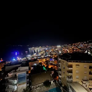 Xhulio Apartment Sarandë